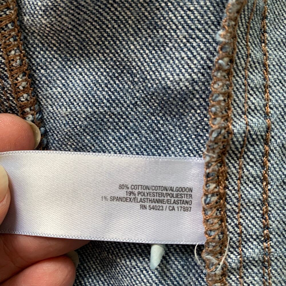 Old Navy Women's Denim Jacket Medium Wash Trucker Style Sz M - Picture 13 of 16